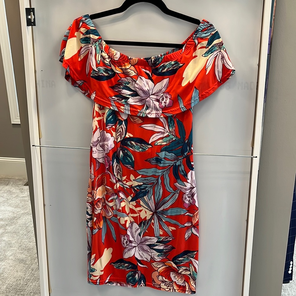 Off the Shoulder Floral Dress Size Medium